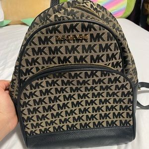 Michael Kors Abbey logo backpack